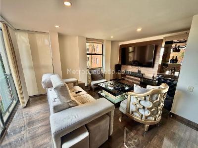 Apartamento de 3 alcobas en venta en Loma De Las Brujas, Envigado, 109 m² · foto 2 de 5