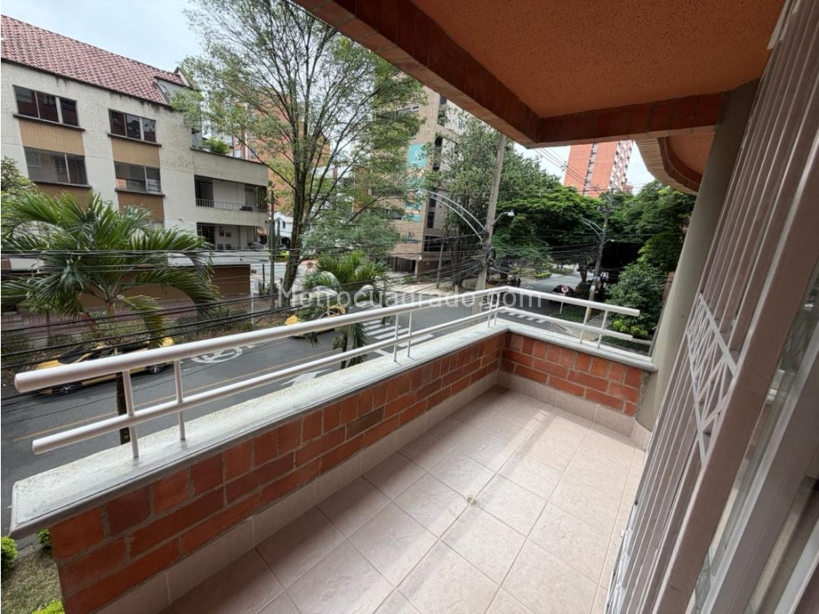 Apartamento de 3 habitaciones en venta en Conquistadores, Medellín — imagen 1 de 20
