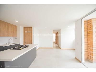 Apartamento de 3 alcobas en venta en Ditaires, Itagüí, 70 m² · foto 5 de 17