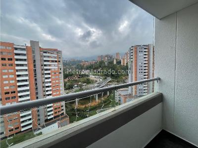 Apartamento en venta en La Abadia, Envigado · foto 3 de 15