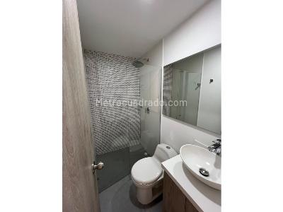 Apartamento en venta en Parque, Itagüí · foto 4 de 11
