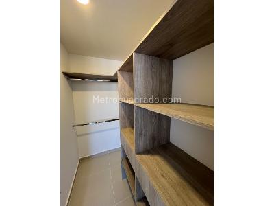 Apartamento en venta en Parque, Itagüí · foto 8 de 11
