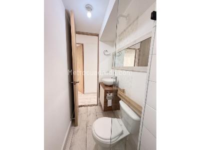Apartamento de 3 alcobas en venta en Maria Auxiliadora, Sabaneta, 50 m² · foto 16 de 18