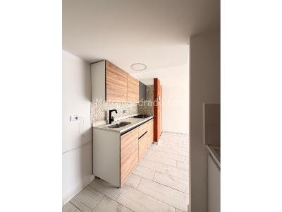 Apartamento de 3 alcobas en venta en Maria Auxiliadora, Sabaneta, 50 m² · foto 3 de 18