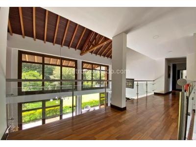 Casa de 4 alcobas en venta en Loma Del Chocho, Envigado, 895 m² · foto 10 de 18