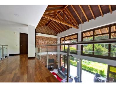 Casa de 4 alcobas en venta en Loma Del Chocho, Envigado, 895 m² · foto 11 de 18