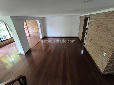 Casa de 4 alcobas en venta en El Poblado, Medellín, 290 m² · foto 2 de 20