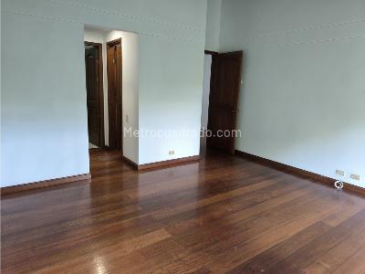 Casa de 4 alcobas en venta en El Poblado, Medellín, 290 m² · foto 10 de 20