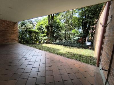 Casa de 4 alcobas en venta en El Poblado, Medellín, 290 m² · foto 19 de 20