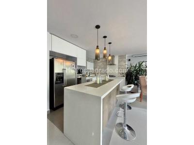 Apartamento en venta en Loma De Las Brujas, Envigado · foto 5 de 13
