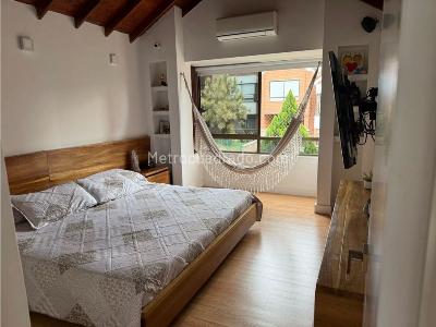 Casa de 3 alcobas en venta en El Poblado, Medellín, 220 m² · foto 11 de 11