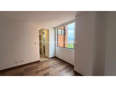 Apartamento de 3 alcobas en venta en Alejandria, Medellín, 114 m² · foto 16 de 20
