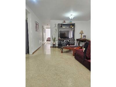 Apartamento de 4 alcobas en venta en Belen, Medellín, 90 m² · foto 3 de 14
