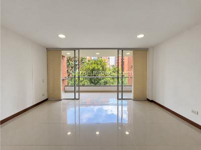 Apartamento de 3 alcobas en venta en Tranversal Intermedia, Envigado, 135 m² · foto 4 de 20