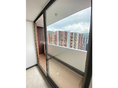 Apartamento en venta en Rodeo Alto, Medellín · foto 3 de 11