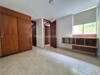 Apartamento en venta en Centro, Envigado · foto 6 de 18