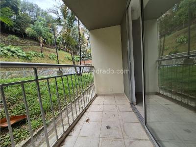 Apartamento en venta en Centro, Envigado · foto 14 de 18