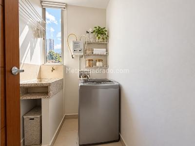 Apartamento de 1 alcoba en venta en San Lucas, Medellín, 40 m² · foto 7 de 12