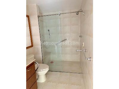 Apartamento de 1 alcoba en venta en San Lucas, Medellín, 40 m² · foto 10 de 12