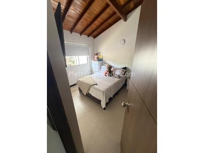 Casa de 4 alcobas en venta en La Doctora, Sabaneta, 137 m² · foto 6 de 8