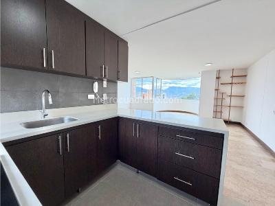 Apartamento de 3 alcobas en venta en San Lucas, Medellín, 98 m² · foto 10 de 20