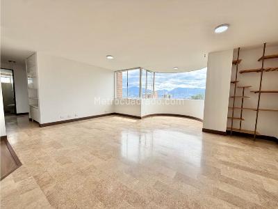 Apartamento de 3 alcobas en venta en San Lucas, Medellín, 98 m² · foto 2 de 20