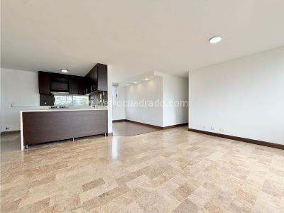 Apartamento de 3 alcobas en venta en San Lucas, Medellín, 98 m² · foto 4 de 20