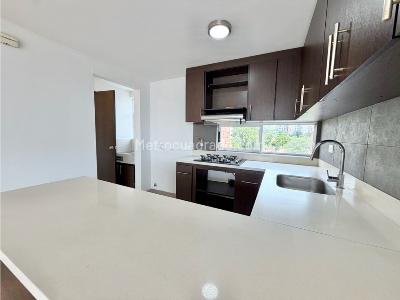 Apartamento de 3 alcobas en venta en San Lucas, Medellín, 98 m² · foto 9 de 20
