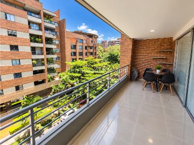 Apartamento de 3 alcobas en venta en Conquistadores, Medellín, 91 m² · foto 1 de 9