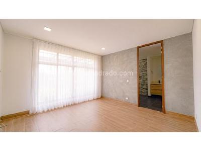 Casa de 3 alcobas en venta en Loma Del Escobero, Envigado, 300 m² · foto 15 de 20