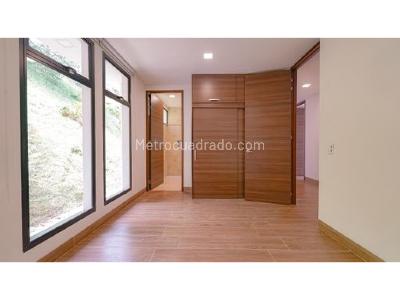 Casa de 3 alcobas en venta en Loma Del Escobero, Envigado, 300 m² · foto 16 de 20