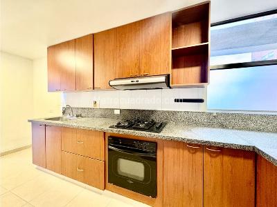 Apartamento de 3 alcobas en venta en El Poblado, Medellín, 130 m² · foto 11 de 20