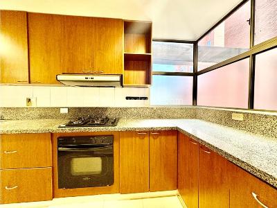 Apartamento de 3 alcobas en venta en El Poblado, Medellín, 130 m² · foto 12 de 20