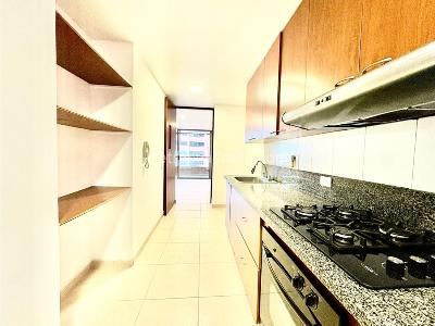 Apartamento de 3 alcobas en venta en El Poblado, Medellín, 130 m² · foto 13 de 20