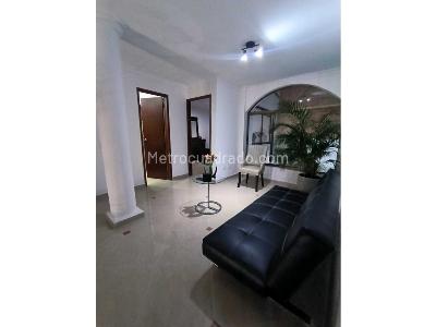 Casa de 5 alcobas en venta en Loma De San Jose, Sabaneta, 354 m² · foto 12 de 20