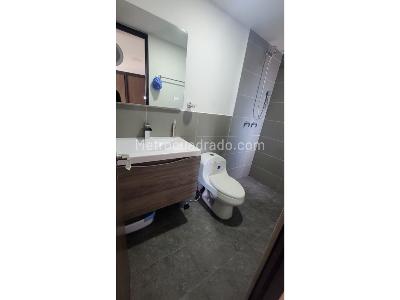 Apartamento de 3 alcobas en venta en San Jose, Sabaneta, 86 m² · foto 3 de 18