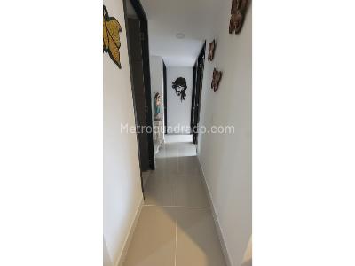 Apartamento de 3 alcobas en venta en San Jose, Sabaneta, 86 m² · foto 13 de 18