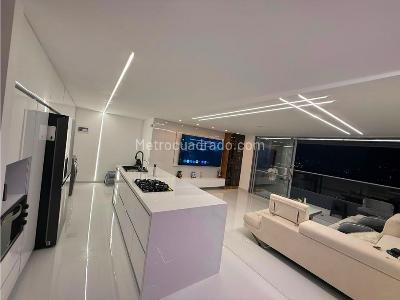 Apartamento de 3 alcobas en venta en Ciudad Del Rio, Medellín, 119 m² · foto 2 de 19
