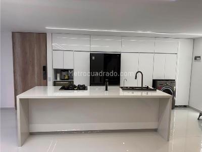 Apartamento de 3 alcobas en venta en Ciudad Del Rio, Medellín, 119 m² · foto 6 de 19