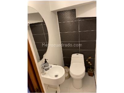 Casa de 4 alcobas en venta en El Escobero, Envigado, 168 m² · foto 13 de 20