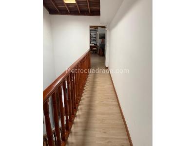 Casa de 4 alcobas en venta en Simon Bolivar, Medellín, 300 m² · foto 9 de 14