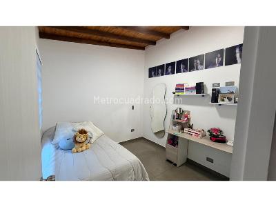 Casa de 3 alcobas en venta en Pan De Azucar, Sabaneta, 136 m² · foto 10 de 19