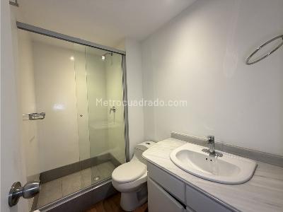 Apartamento de 3 alcobas en venta en El Poblado, Medellín, 205 m² · foto 10 de 14