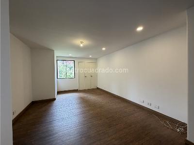 Apartamento de 3 alcobas en venta en El Poblado, Medellín, 205 m² · foto 13 de 14