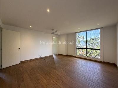 Apartamento de 3 alcobas en venta en El Poblado, Medellín, 205 m² · foto 7 de 14