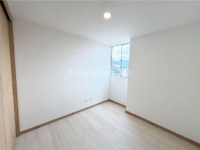 Apartamento de 3 alcobas en venta en Camino Verde, Envigado, 69 m² · foto 7 de 10