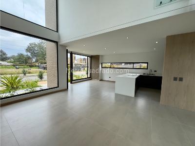 Casa de 4 alcobas en venta en Llano Grande, Rionegro, 500 m² · foto 10 de 20