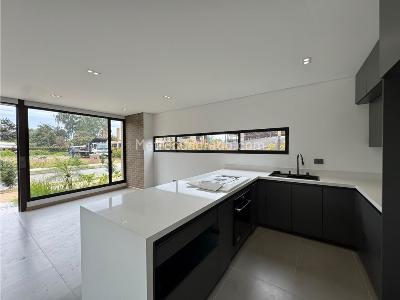 Casa de 4 alcobas en venta en Llano Grande, Rionegro, 500 m² · foto 11 de 20