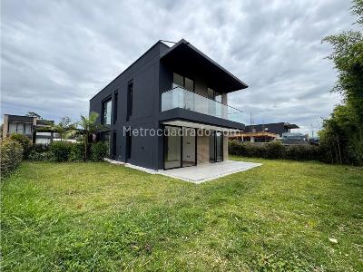 Casa de 4 alcobas en venta en Llano Grande, Rionegro, 500 m² · foto 4 de 20