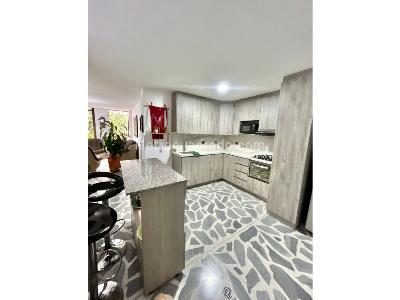 Apartamento de 3 alcobas en venta en Laureles, Medellín, 98 m² · foto 12 de 13